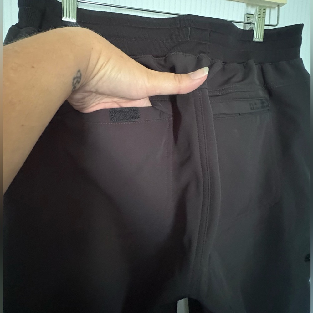 Mountain Warehouse Pants Black Multi Pockets Weather Resistant Size 12 - Picture 6 of 12